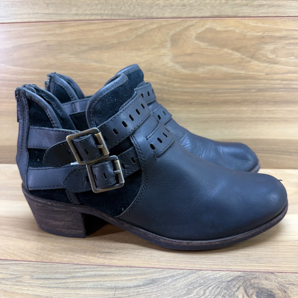 UGG Patsy Ankle Boot Womens 8 Black Leather Double Buckle‎ Stacked Heel Festival